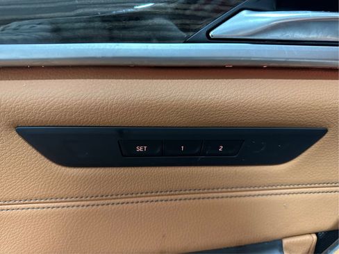 Used 2019 BMW 530i xDrive w/ M Sport Package image 19