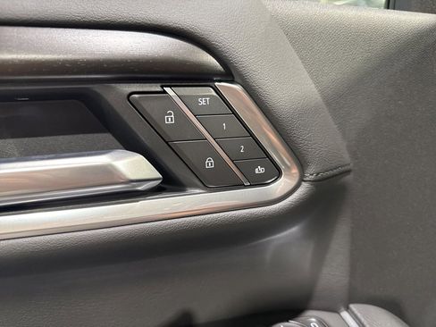 New 2025 GMC Sierra 2500 Denali w/ Denali Reserve Package image 19