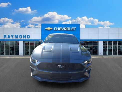 Used 2019 Ford Mustang Premium RWD image 8