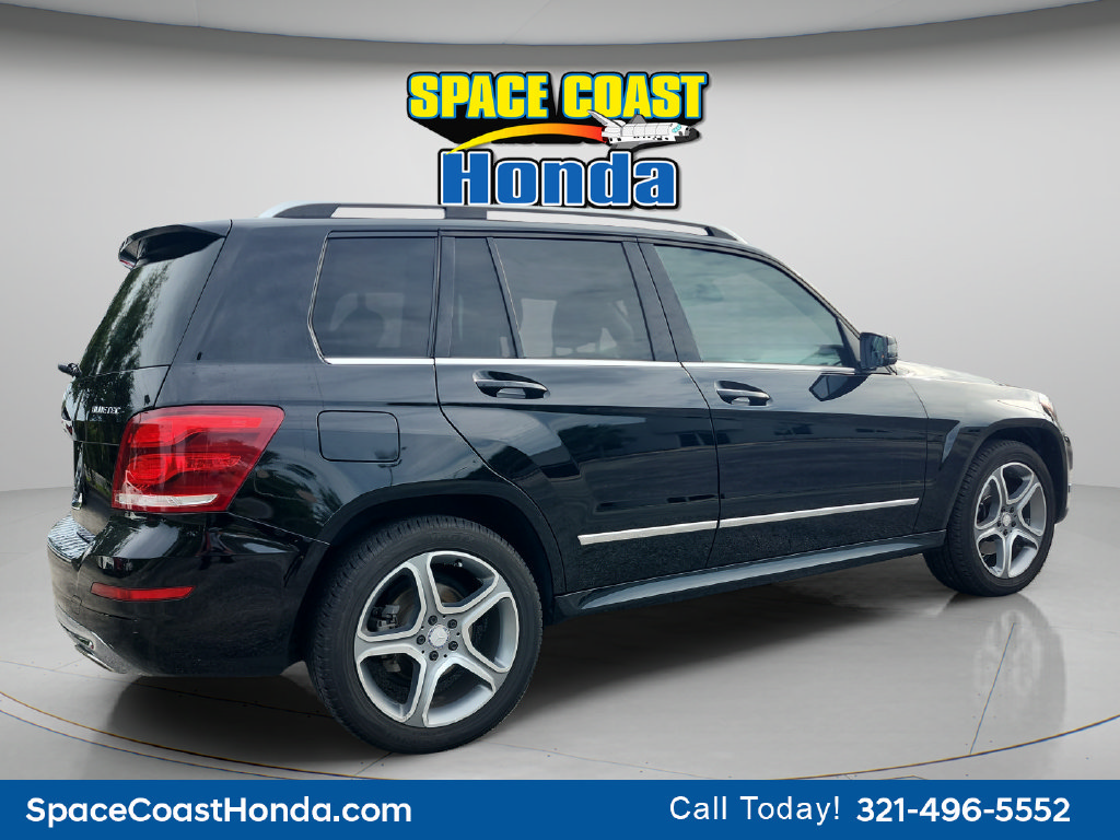 Used 2014 Mercedes-Benz GLK 250 BlueTEC 4MATIC image 3