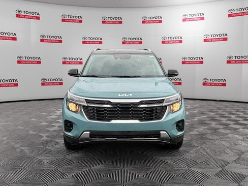 Used 2024 Kia Seltos S AWD/4WD image 2