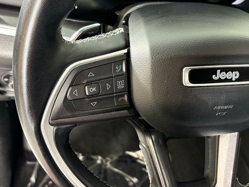 Used 2022 Jeep Grand Cherokee L Laredo w/ Luxury Tech Group I AWD/4WD image 20