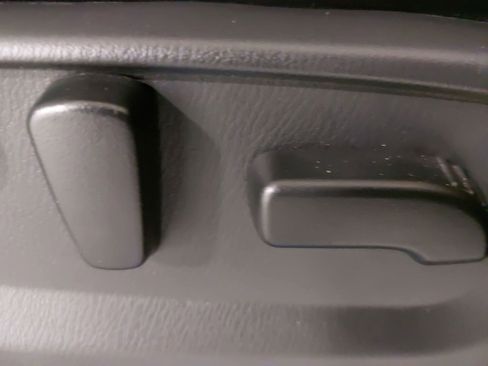 Used 2021 Nissan Armada Platinum w/ Captain's Chairs Package image 13