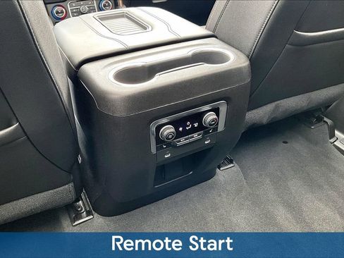 Used 2021 Chevrolet Tahoe High Country w/ Premium Package 2 AWD/4WD image 11