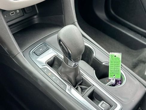 Certified 2023 Chevrolet Equinox LT AWD/4WD image 16