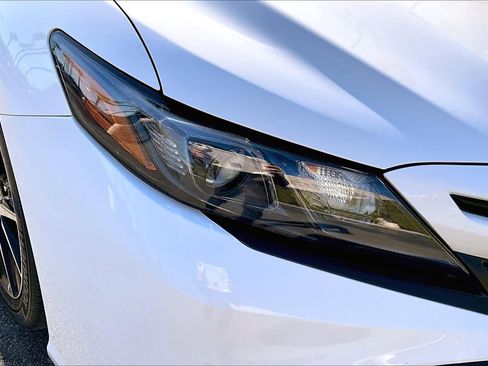 Used 2023 Toyota Camry SE image 26