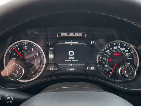 Used 2025 RAM 1500 Laramie AWD/4WD image 16