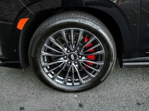 Used 2023 Cadillac Escalade ESV V image 11