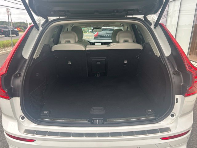 Certified 2023 Volvo XC60 B6 Ultimate w/ Climate Package AWD/4WD image 11
