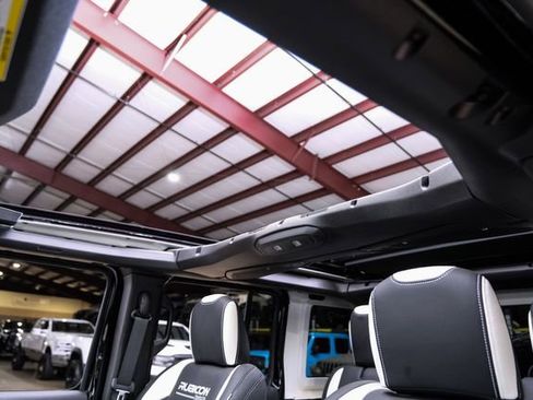 Used 2025 Jeep Wrangler Unlimited Rubicon 392 AWD/4WD image 24