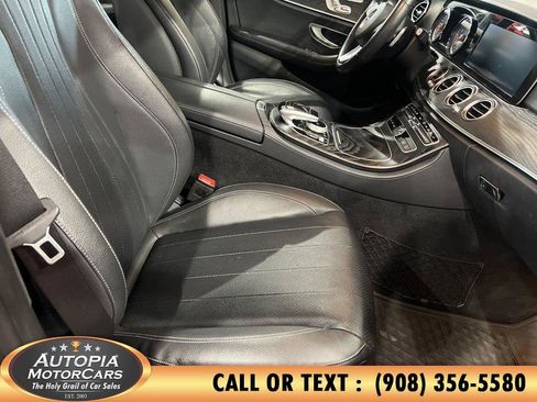 Used 2018 Mercedes-Benz E 400 4MATIC Sedan image 11
