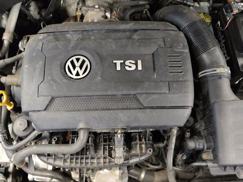 Used 2019 Volkswagen Jetta GLI FWD image 30
