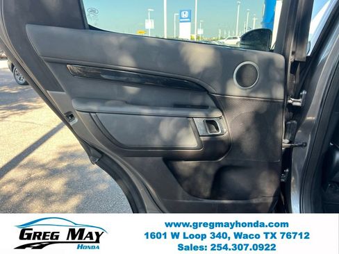 Used 2019 Land Rover Discovery SE AWD/4WD image 19