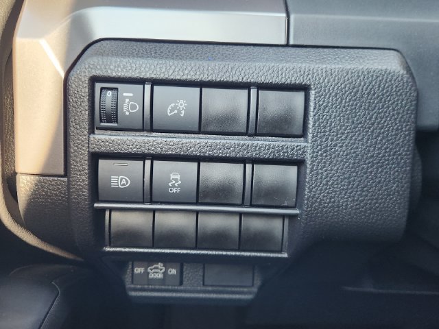 Certified 2026 Toyota Tacoma SR5 AWD/4WD image 21