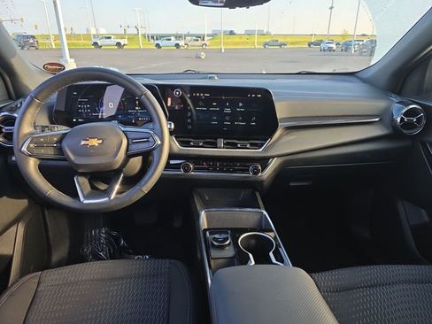 Certified 2026 Chevrolet Equinox LT w/ Safety and Technology Package FWD image 15