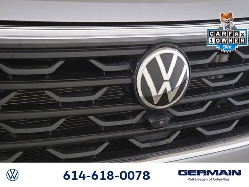 Certified 2025 Volkswagen Atlas Cross Sport SEL Premium R-Line AWD/4WD image 15