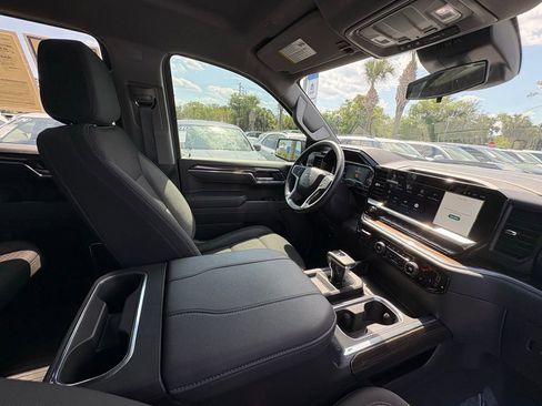 Used 2025 Chevrolet Silverado 1500 LT Trail Boss AWD/4WD image 24