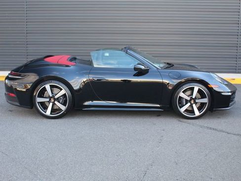 New 2026 Porsche 911 Carrera image 9