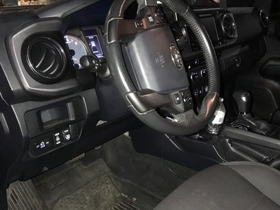 Used 2017 Toyota Tacoma TRD Sport w/ Premium & Technology Package