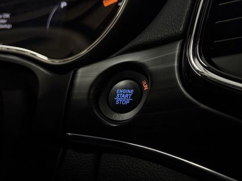 Used 2021 Jeep Grand Cherokee Limited image 22