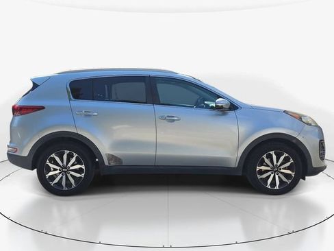 Used 2017 Kia Sportage EX w/ EX Premium Package FWD image 4