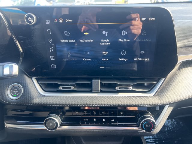 Used 2025 Chevrolet Equinox LT w/ Safety and Technology Package FWD image 21