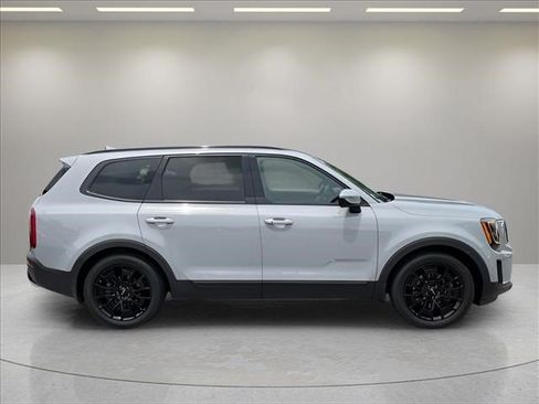 Used 2022 Kia Telluride SX w/ SX Prestige Package AWD/4WD image 6