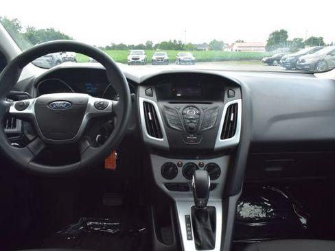 Used 2012 Ford Focus SE FWD image 27