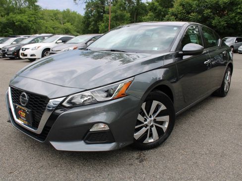 Used 2019 Nissan Altima 2.5 S FWD image 1
