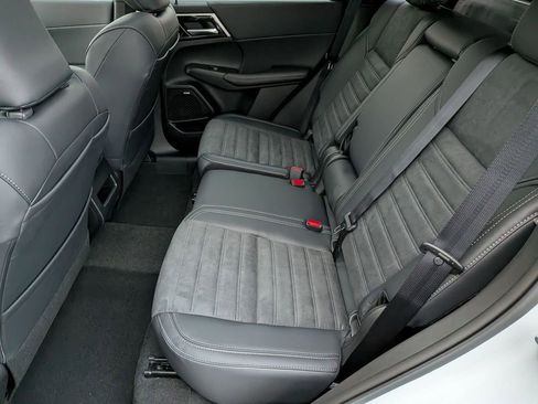 New 2026 Mitsubishi Outlander Trail Edition image 25