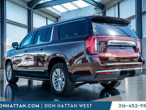 Used 2023 GMC Yukon XL SLT AWD/4WD image 31