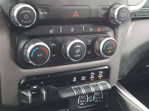 Used 2022 RAM 1500 Big Horn AWD/4WD image 17