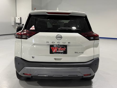 Used 2023 Nissan Rogue SL image 19