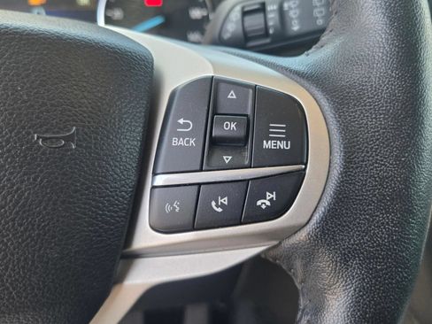 Used 2023 Ford Explorer XLT w/ Equipment Group 202A RWD image 20