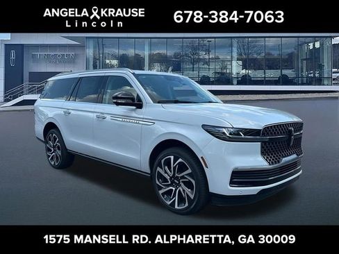 New 2026 Lincoln Navigator L Reserve AWD/4WD image 1