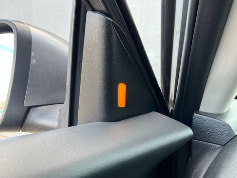 Used 2025 Nissan Sentra S image 17