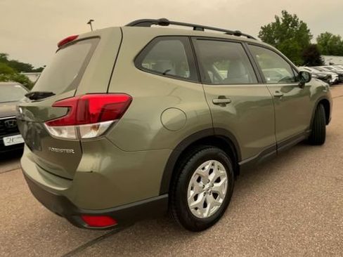 Used 2020 Subaru Forester w/ Alloy Wheel Package AWD/4WD image 2