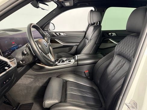 Used 2025 BMW X5 xDrive50e image 23