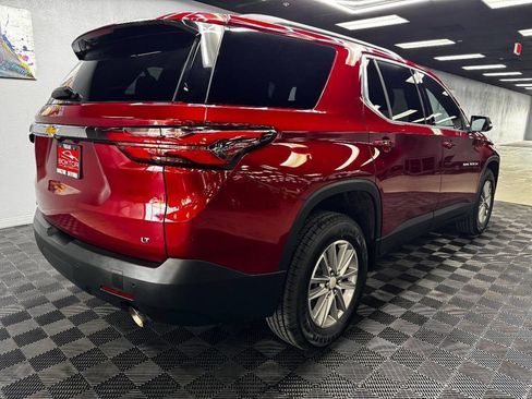 Used 2022 Chevrolet Traverse LT image 14