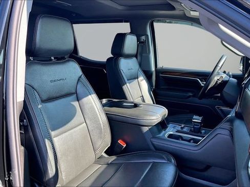 Used 2025 GMC Sierra 1500 Denali AWD/4WD image 7
