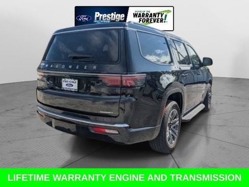 Used 2024 Jeep Wagoneer Series II w/ Flexible Seating Group RWD image 4