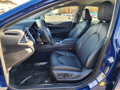 Used 2023 Toyota Camry SE image 21