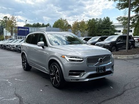 Used 2023 Volvo XC90 B6 Plus w/ Protection Package Premier AWD/4WD image 5