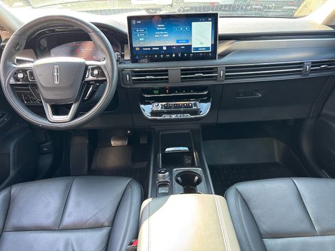 Certified 2026 Lincoln Corsair Reserve w/ Rear Removable Package Tray FWD image 30
