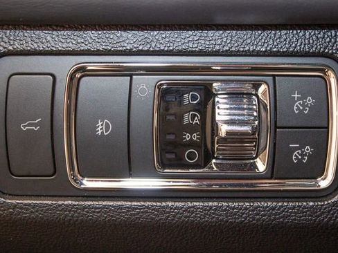 Used 2024 Lincoln Navigator Black Label image 37