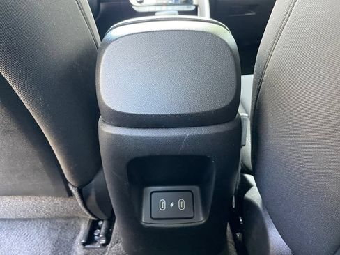 Used 2024 Hyundai Elantra SEL FWD image 27