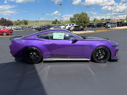 New 2026 Ford Mustang GT Premium w/ GT Performance Package RWD image 5
