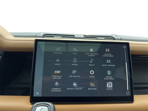 Used 2024 Land Rover Defender 130 X-Dynamic SE image 37