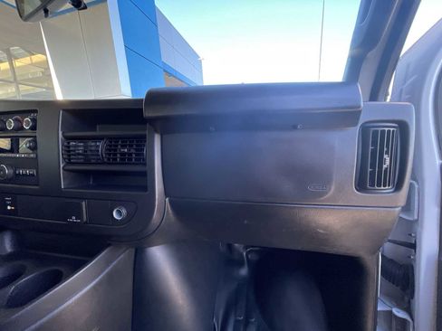 Used 2022 GMC Savana 2500 Work Van w/ Driver Convenience Package image 25