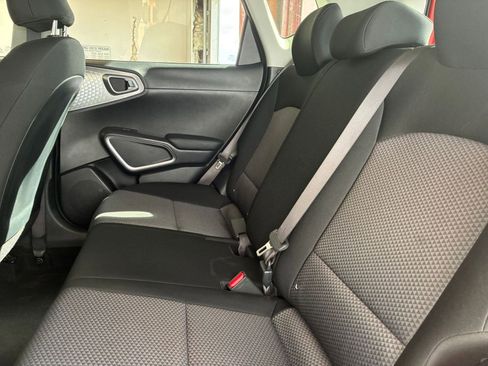Used 2025 Kia Soul LX w/ LX Technology Package image 23